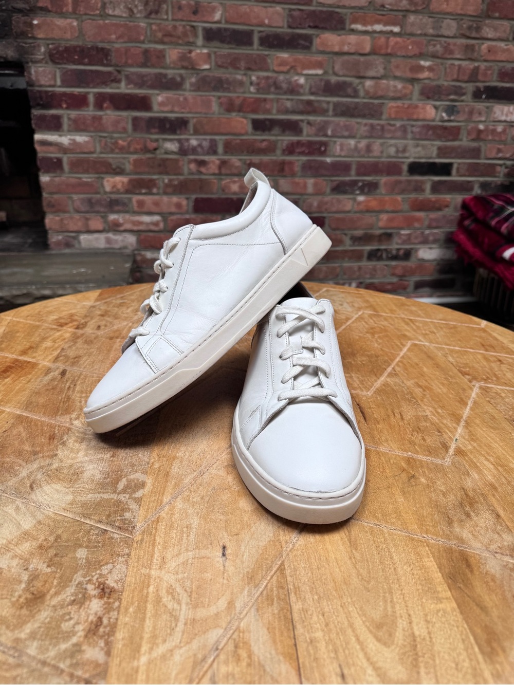 Vionic Lucas 10.5 Minimalist White Leather Sneakers